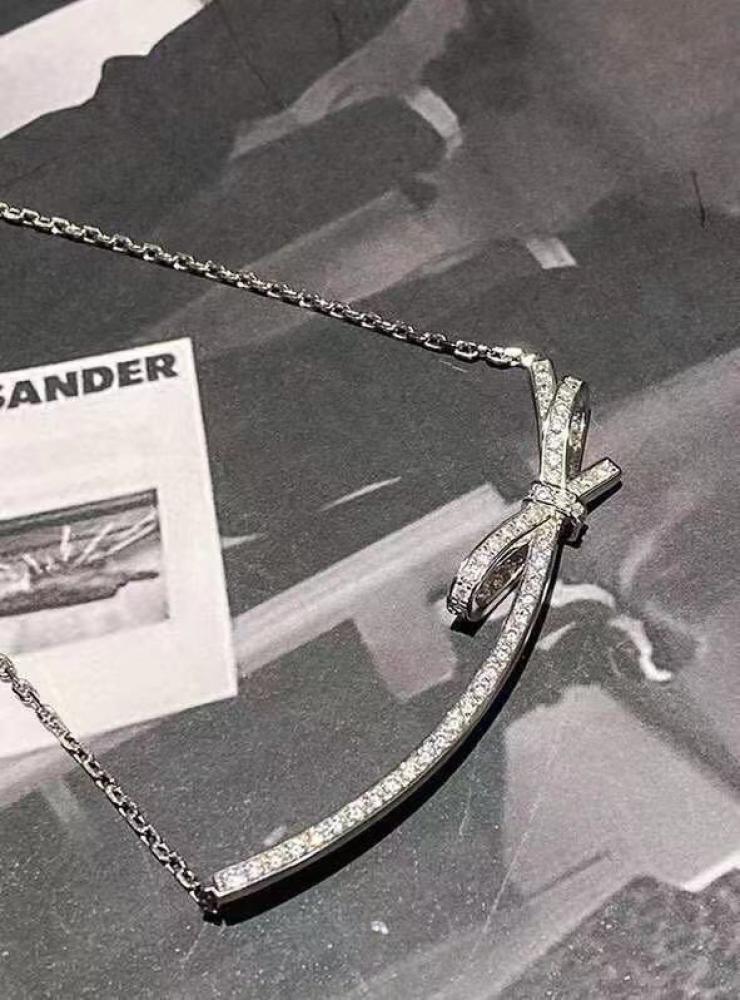 Chanel Ruban Short Necklace