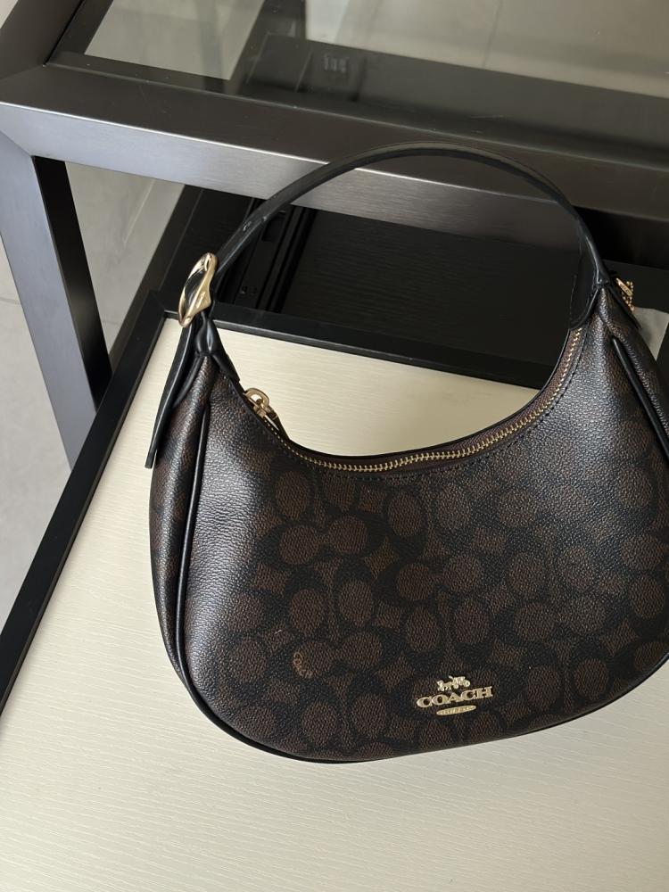 Coach Emily Shoulder Bag / حقيبة كتف كوتش إميلي