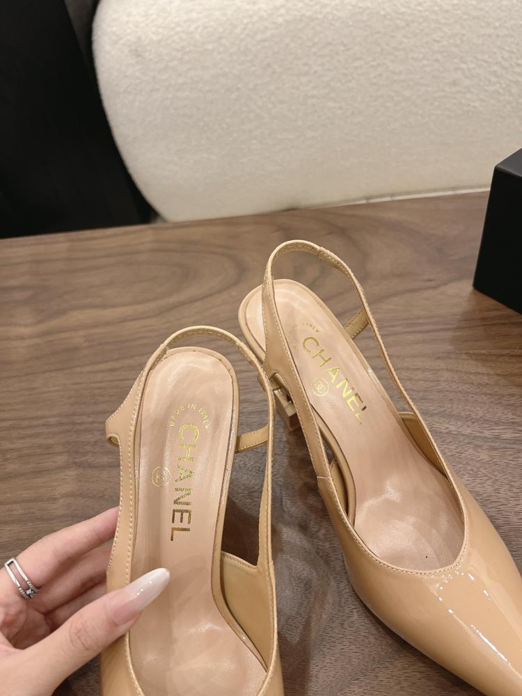 Chanel Slingback heels Métiers d'Art 2026