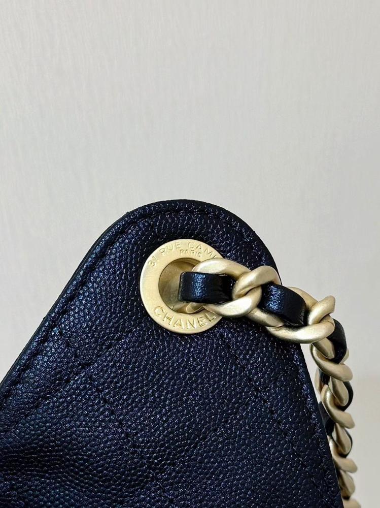 CHANEL HOBO 25C CAVIAR