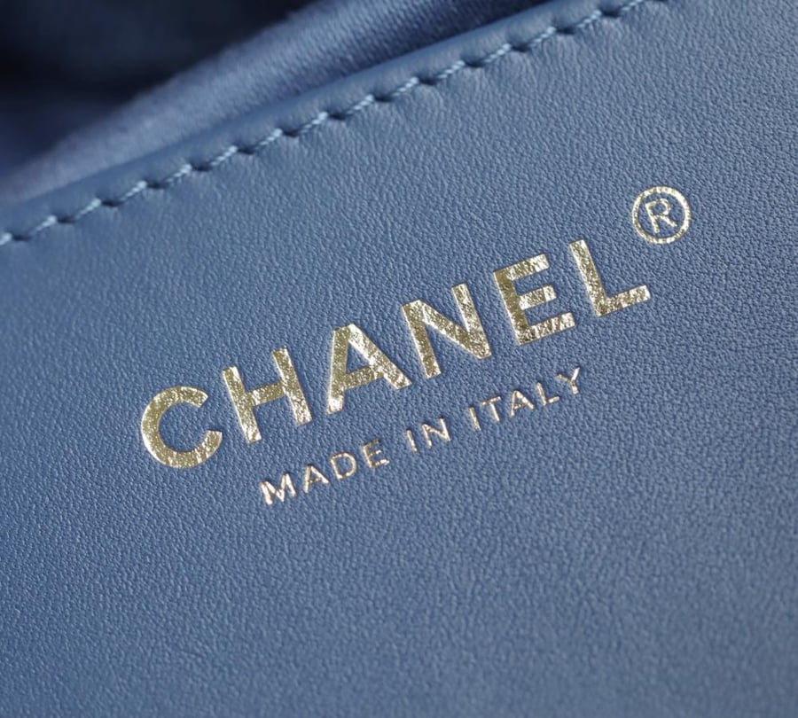 Chanel small 25 bag / حقيبة شانيل صغيرة 25