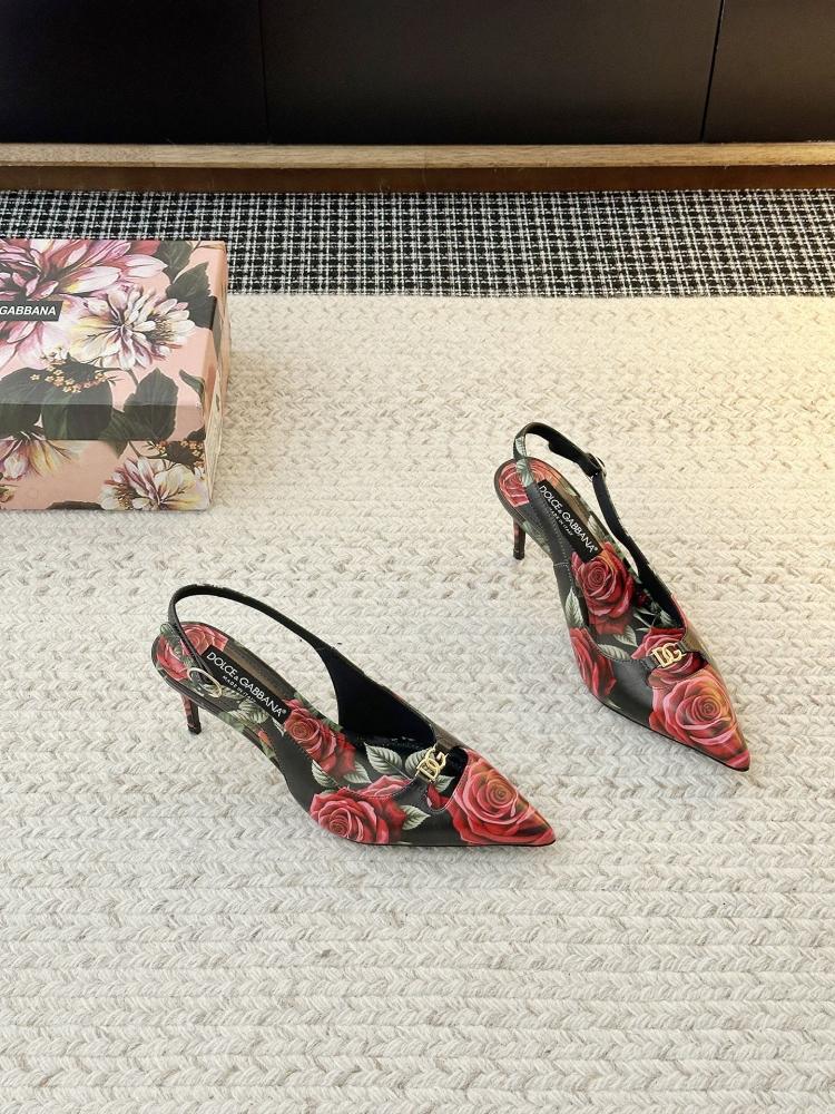 Dolce & Gabbana rose-print calfskin slingback Heels - حذاء دولتشي آند غابانا مفتوح من الخلف مصنوع من جلد العجل بنقشة الورود