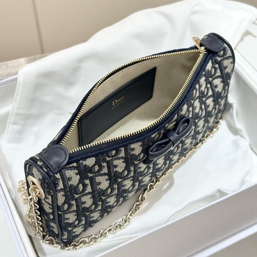 Christian Dior Bow Pouch with Chain / حقيبة كريستيان ديور باو باوتش مع سلسلة