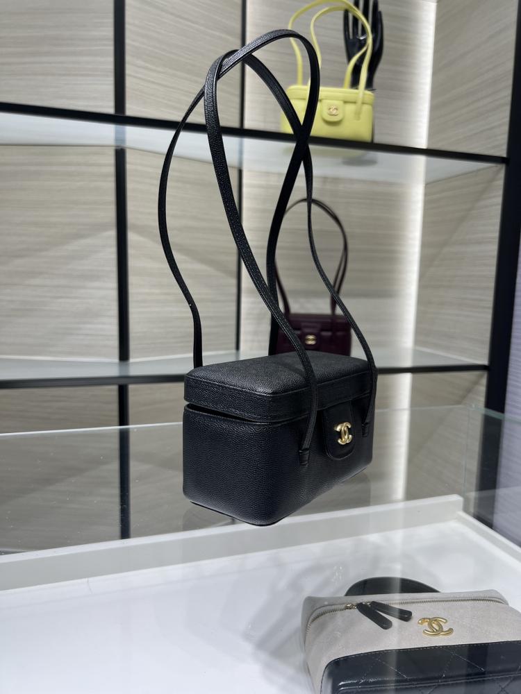 Chanel Preppy Coco Long Vanity Bag Caviar Leather / حقيبة شانيل بريبي كوكو جلد الكافيار