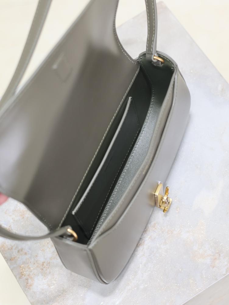 SAINT LAURENT - Voltaire Bag / حقيبة سان لوران - فولتير
