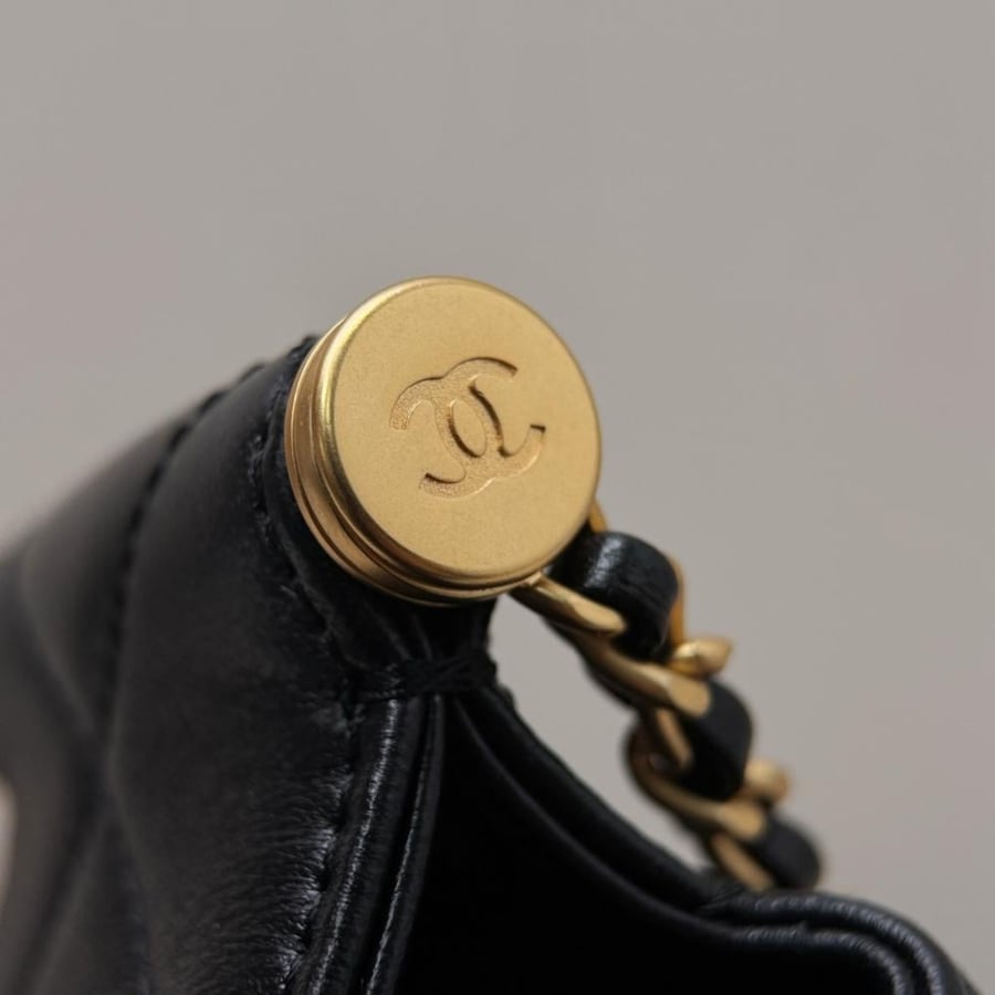 Chanel Pearl Handle Quilted Leather Flap Bag - Black