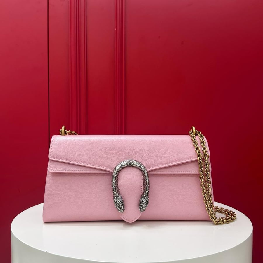 Gucci Dionysus medium shoulder bag / حقيبة كتف متوسطة من غوتشي ديونيسوس