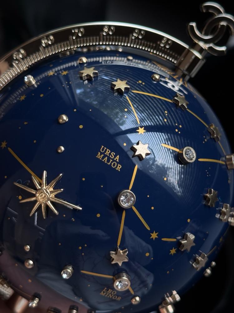 Chanel Constellation Globe Minaudiere / حقيبة شانيل كونستليشن غلوب مينودير