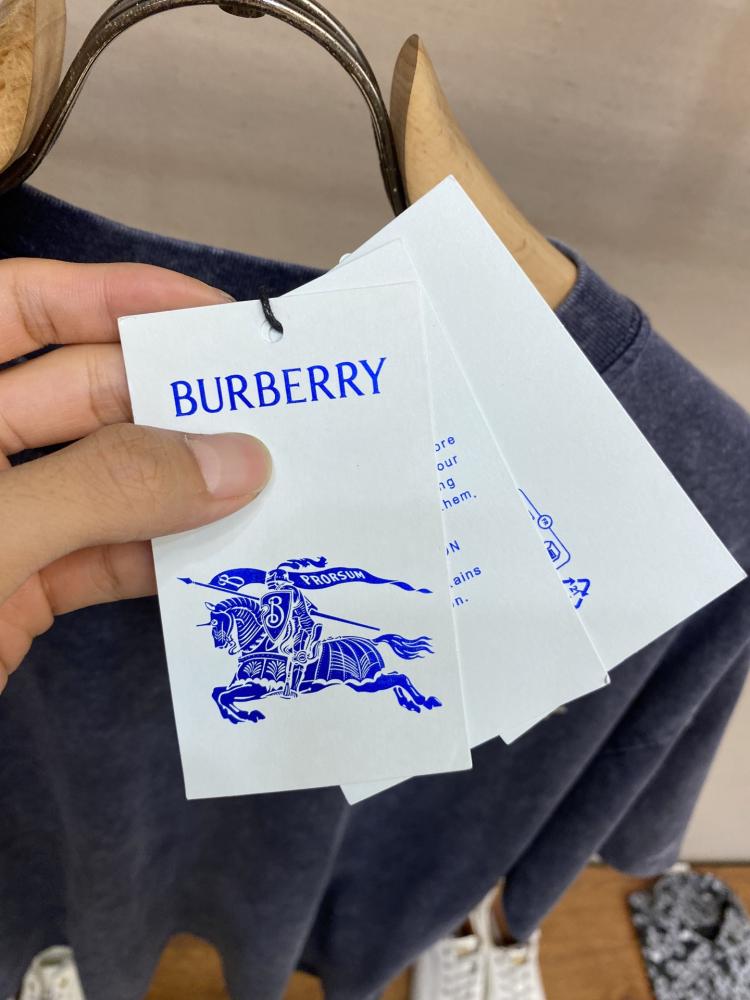 Burberry T-Shirt