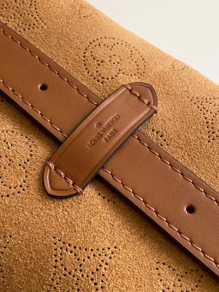 LV caryall 29cm