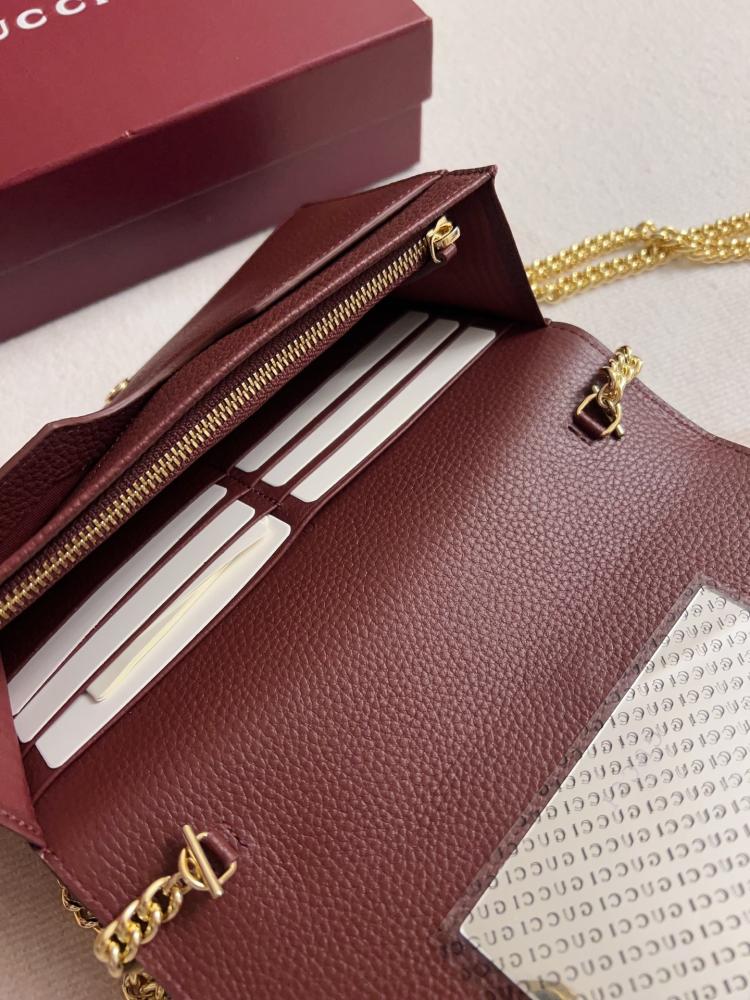 Gucci GG Marmont wallet on chain / محفظة غوتشي جي جي مارمونت بسلسلة 20سم
