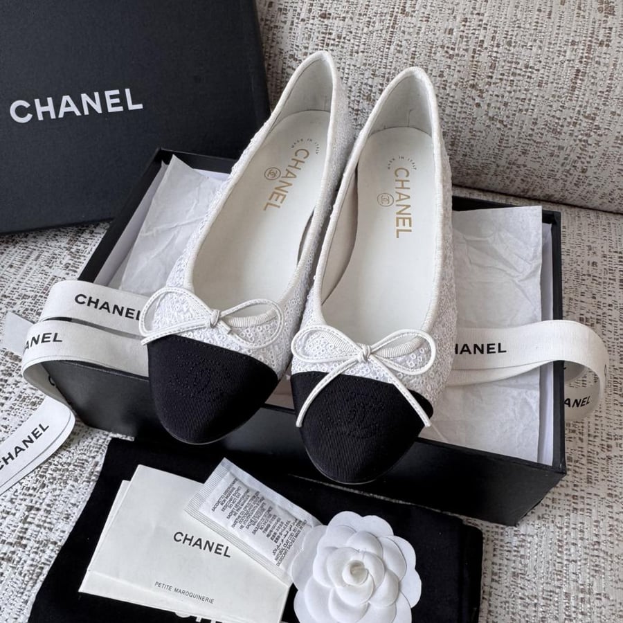 Chanel ballet flats / حذاء باليه شانيل