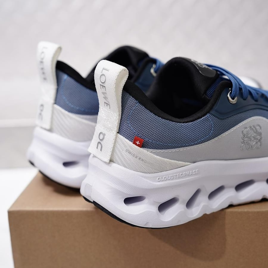 Loewe Cloud Tilt