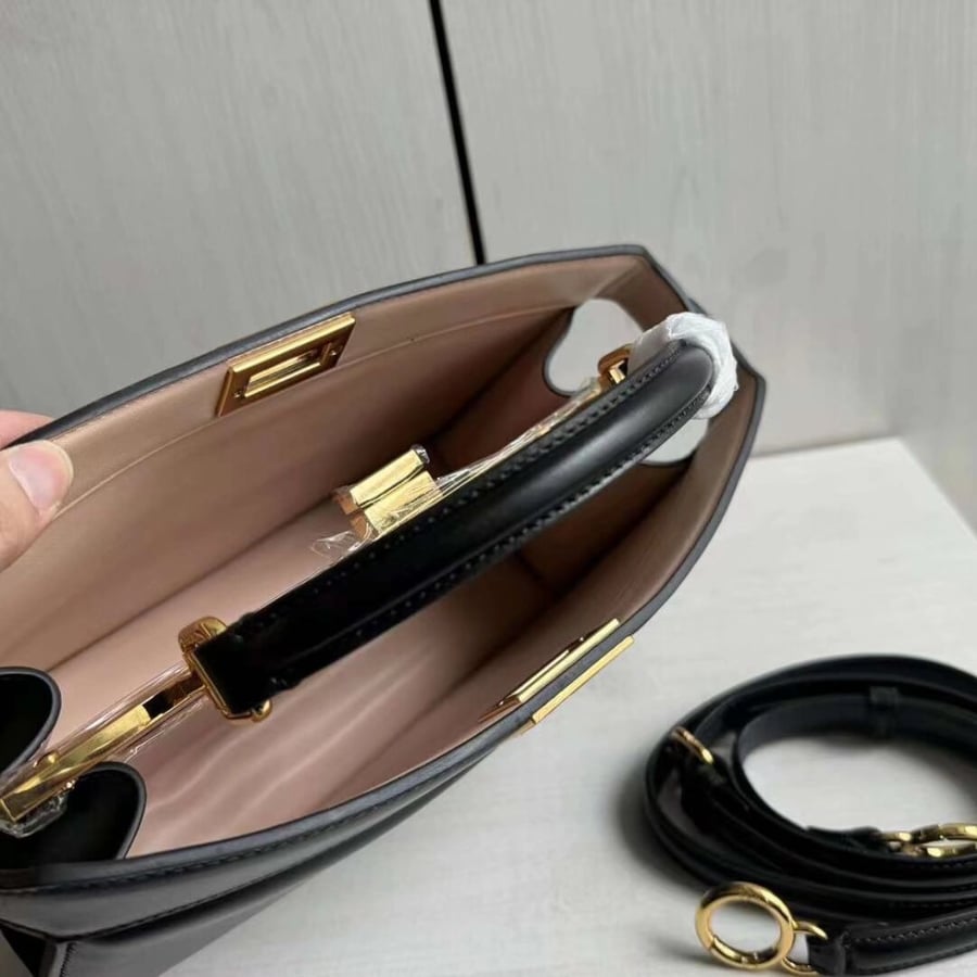 Iconic peekaboo 29cm