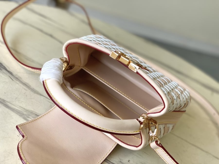LV capucines