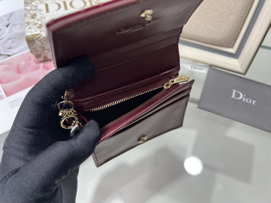 CD wallet
