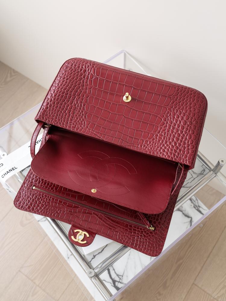 Chanel Classic Jumbo Double Flap Bag 32cm
