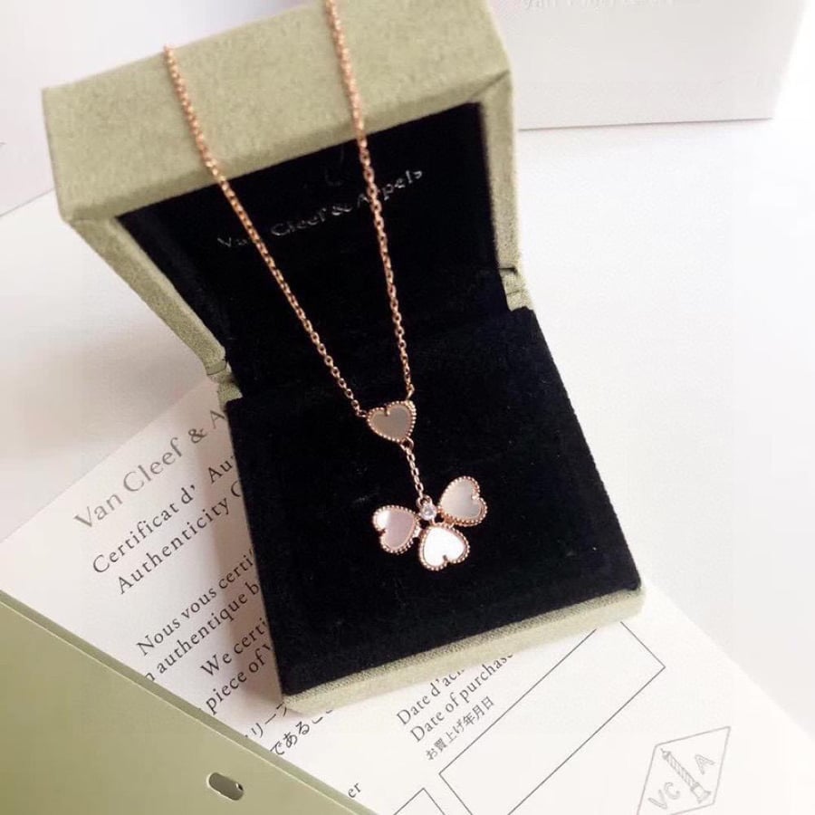 Van Cleef  necklace