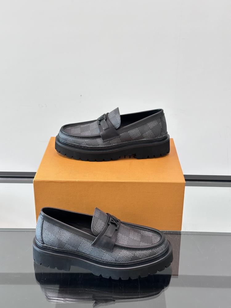 LV  Men’s Monte Carlo Loafer