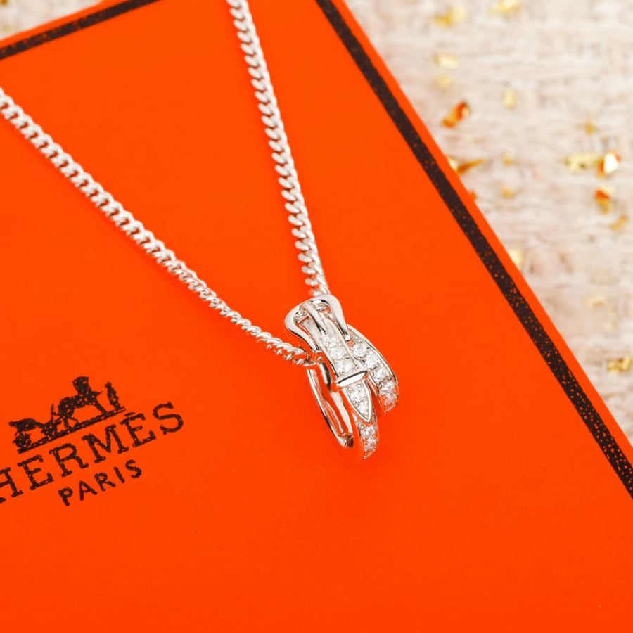 Hermès Étrivrier pendant necklace