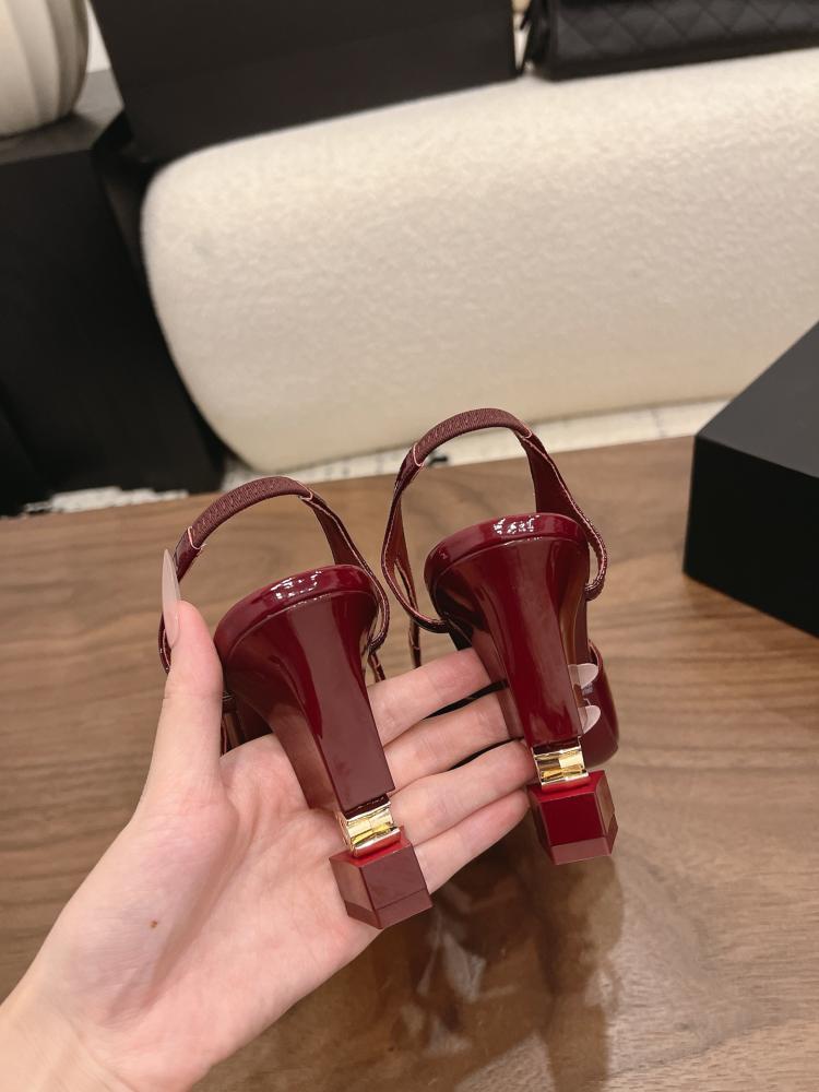 Chanel Slingback heels Métiers d'Art 2026
