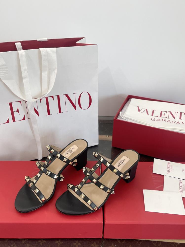 Valentino Garavani Rockstud 60 slide sandals / صندل فالنتينو غارافاني روكستد 60