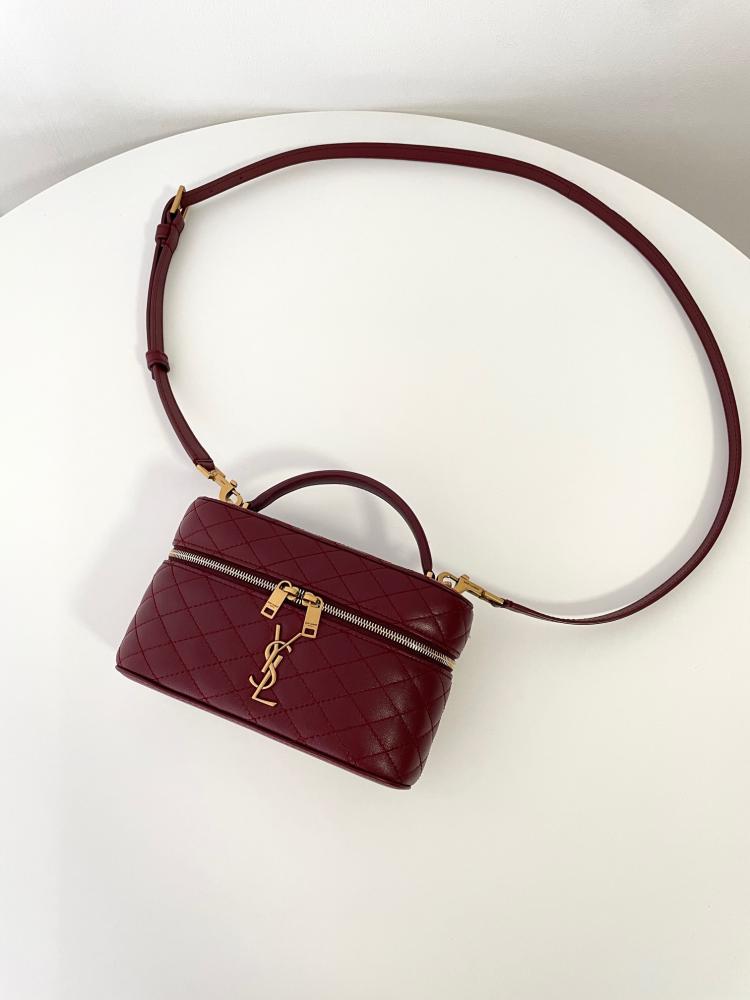 Saint Laurent Gaby Vanity Bag / حقيبة سان لوران غابي
