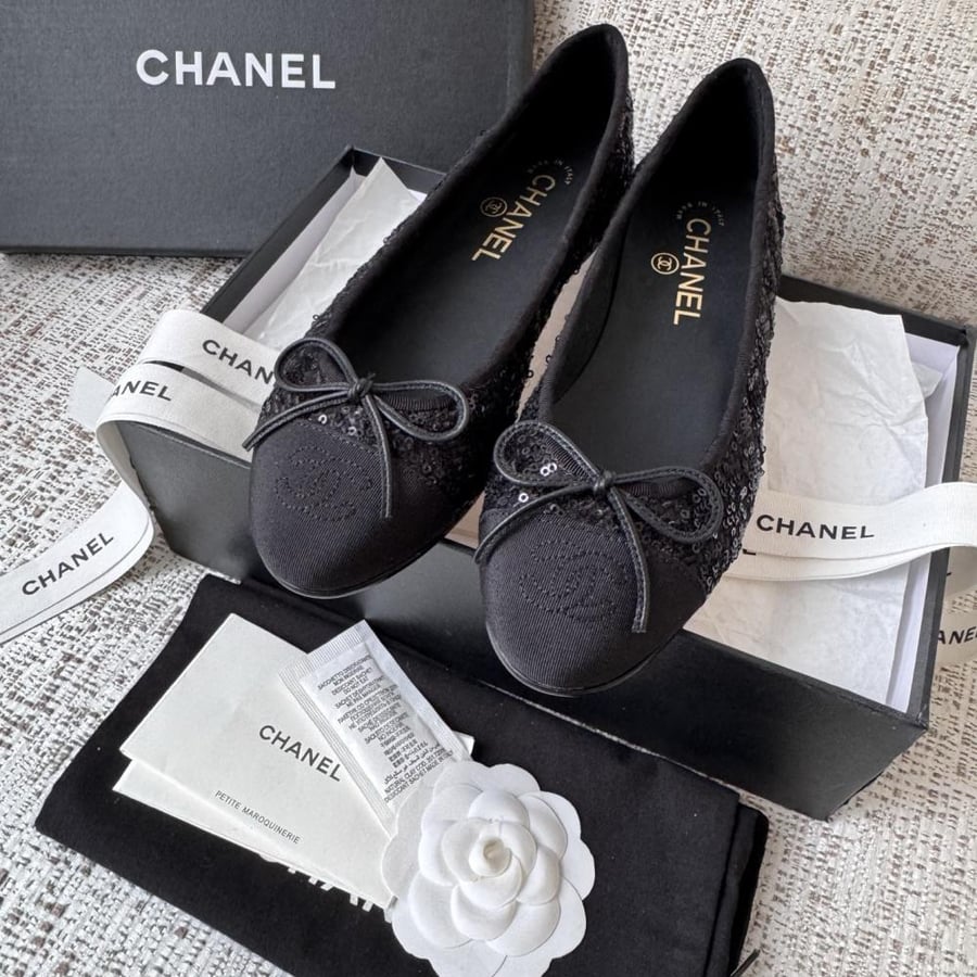 Chanel ballet flats / حذاء باليه شانيل