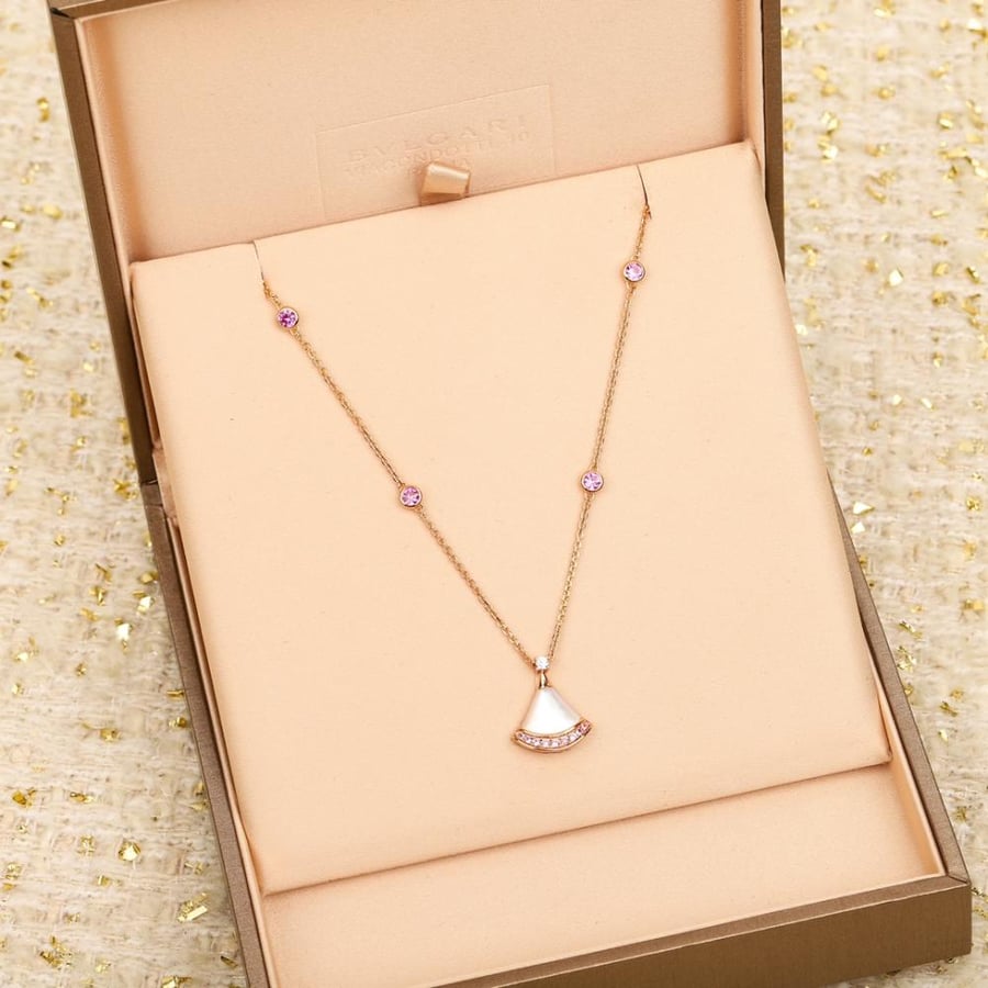 BV necklace
