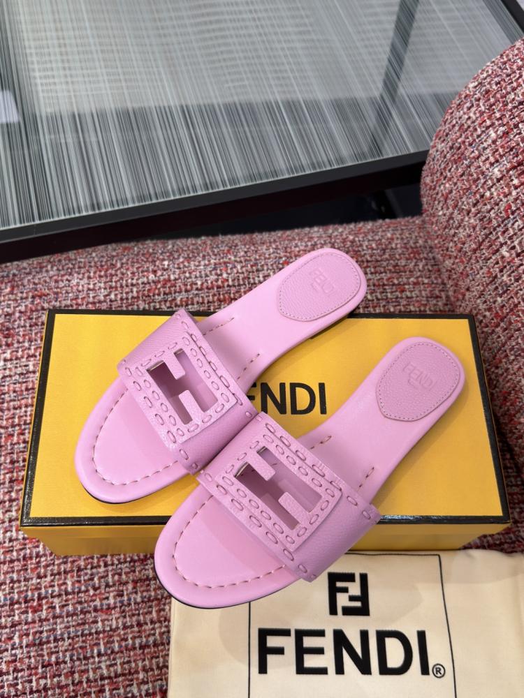Fendi Baguette slide sandals / صندل فندي باجيت