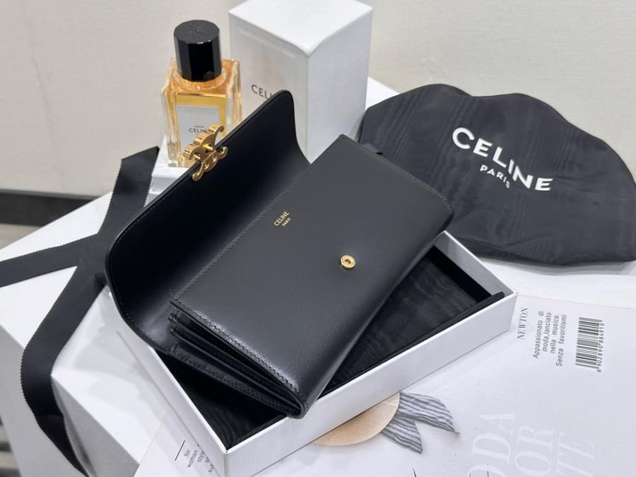 Celine Triomphe Leather Long Wallet