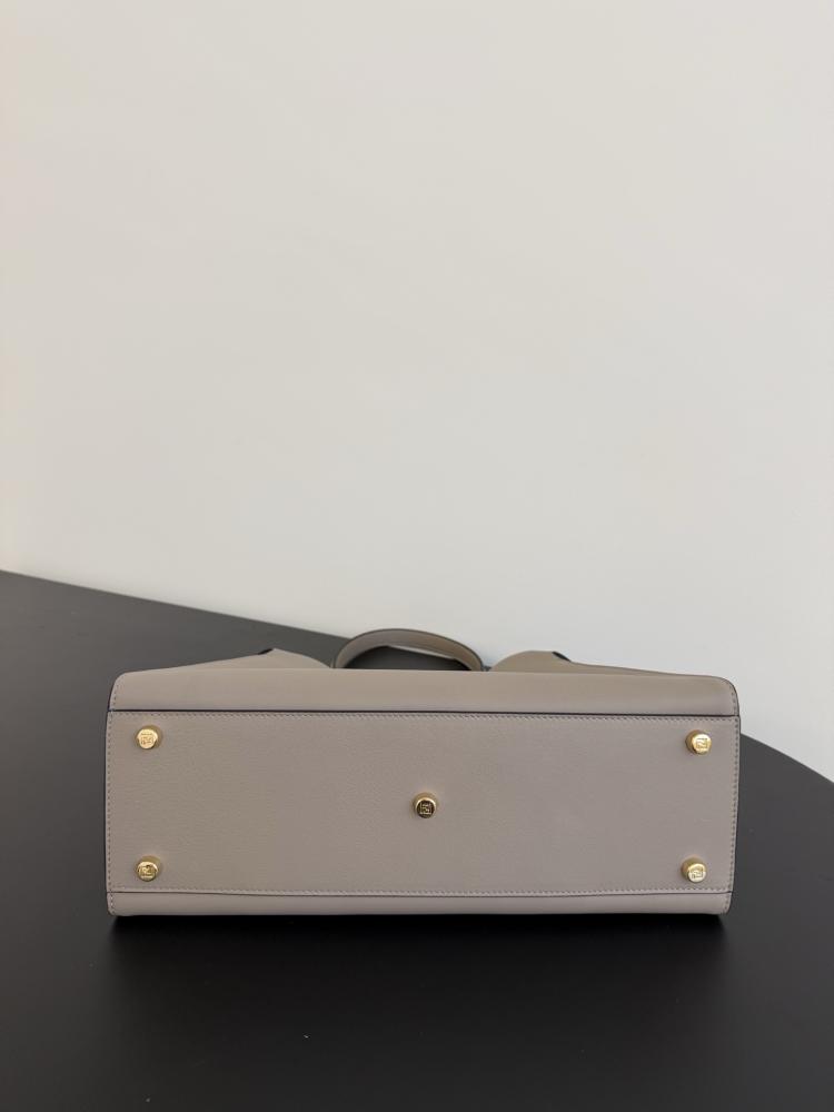 Fendi Way medium bag / حقيبة فندي واي 36سم