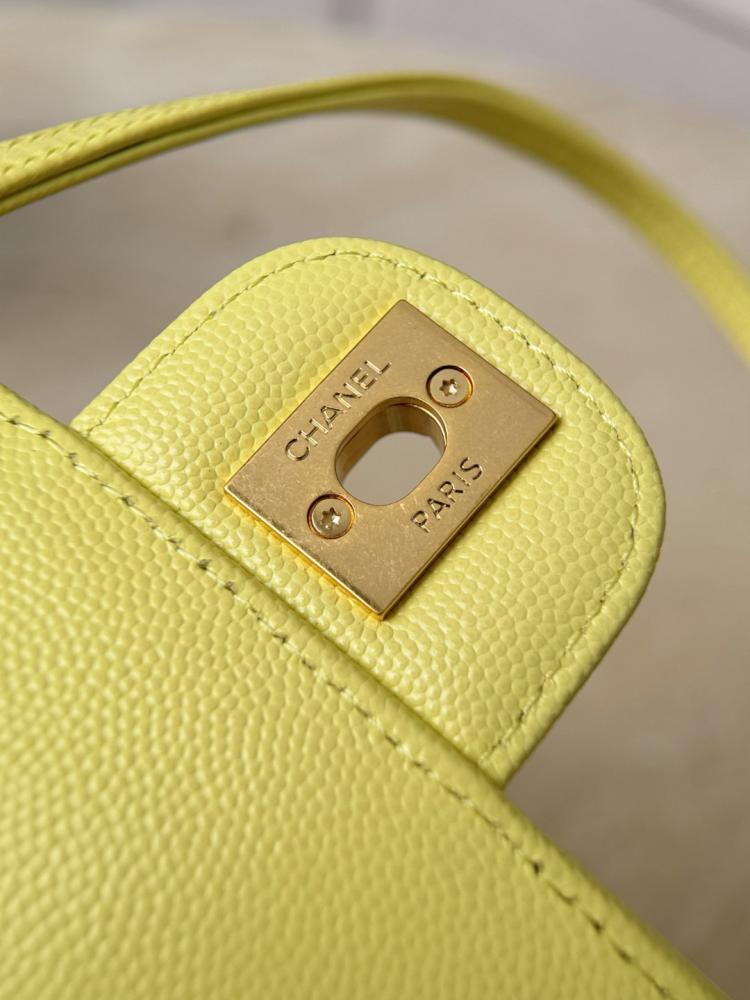 Chanel Preppy Coco Clutch / حقيبة شانيل بريبي كوكو