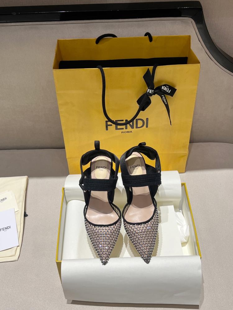 Fendi Colibrì slingback