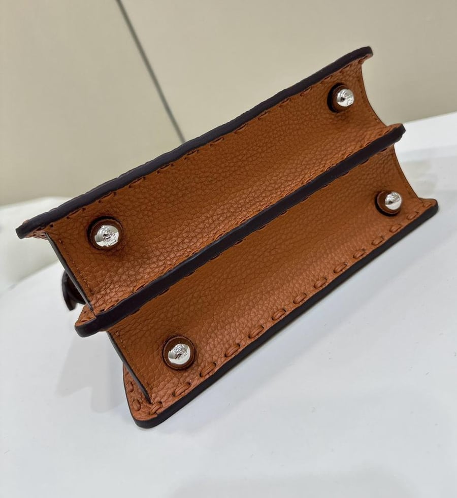 FF peekaboo petite 20cm