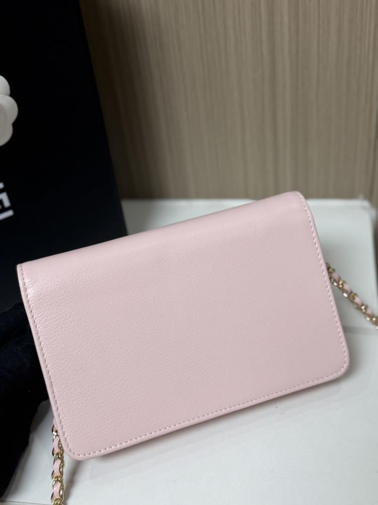 Chanel leather bag on chain (WOC) | حقيبة شانيل جلد بسلسلة (WOC)