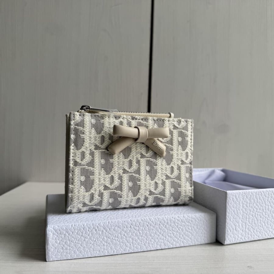Dior Promenade Dahlia Wallet / محفظة ديور بروميناد داليا