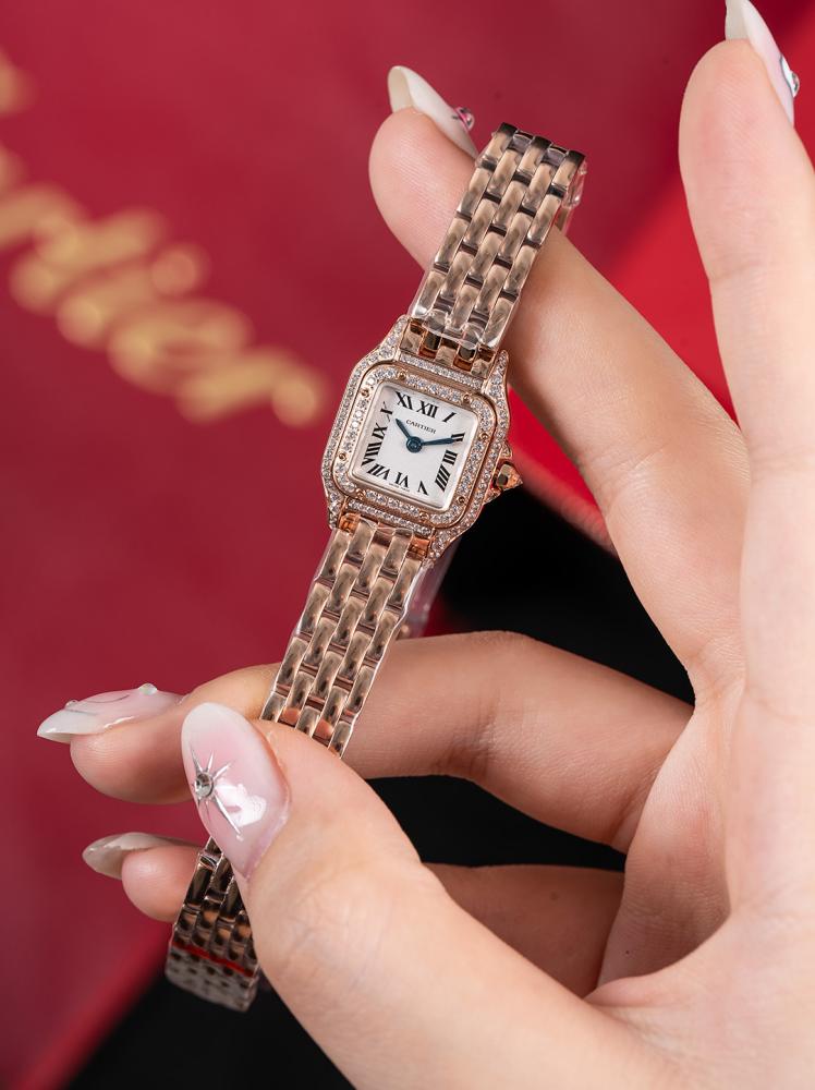 Cartier Panthère wristwatch / ساعة يد كارتييه بانثير