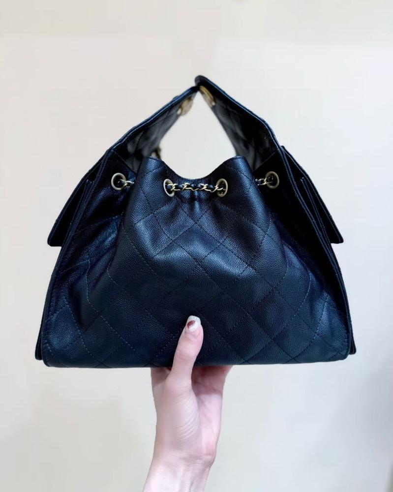 CHANEL HOBO 25C CAVIAR