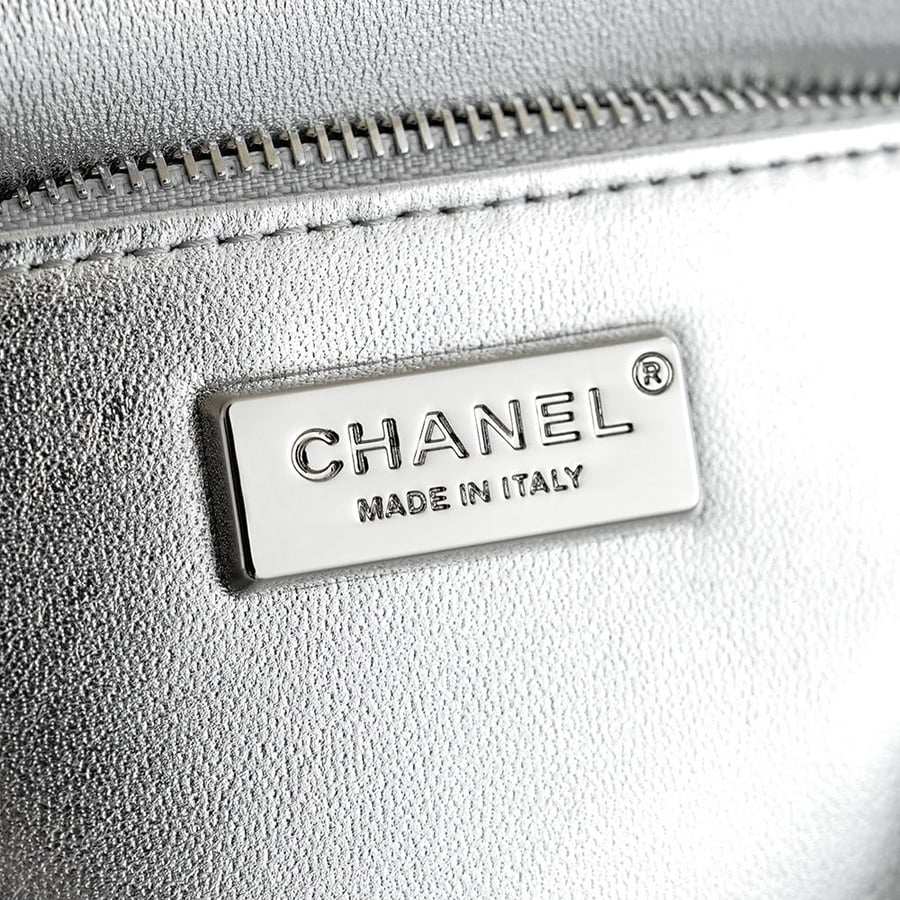 Chanel Sequin Classic Flap Bag / حقيبة شانيل ترتر الكلاسيكية