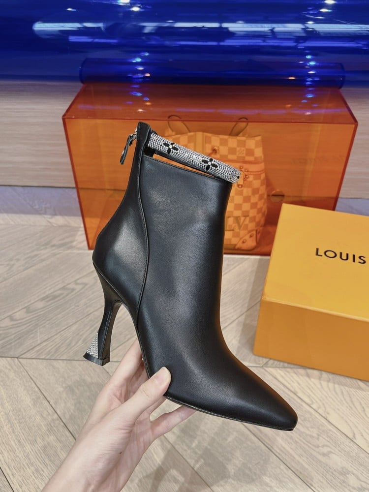 LV boots