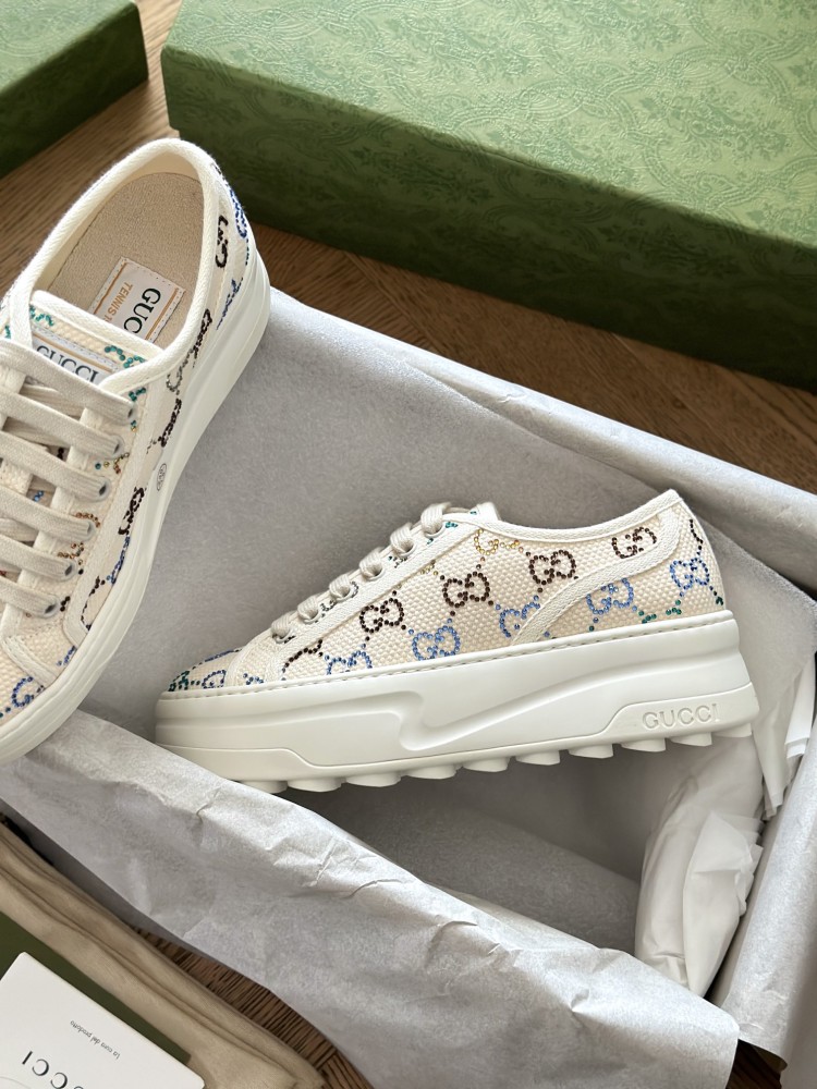 GG shoes