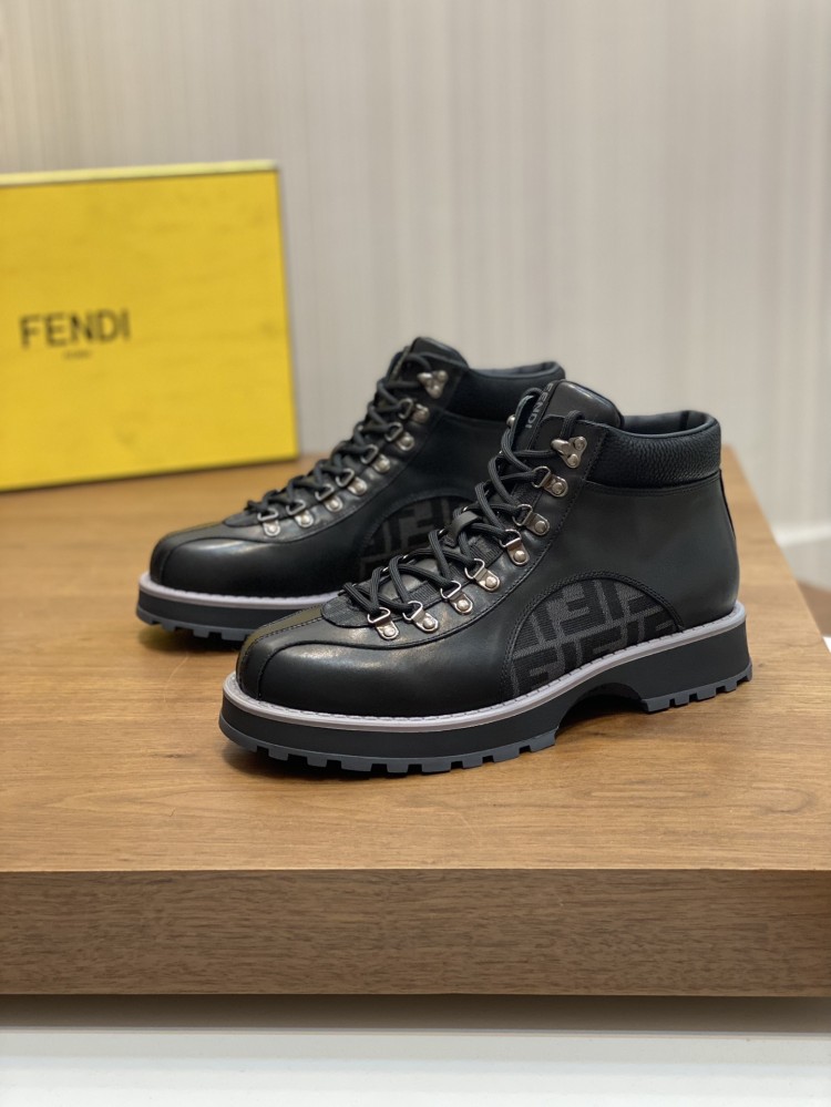 Fendi  boot