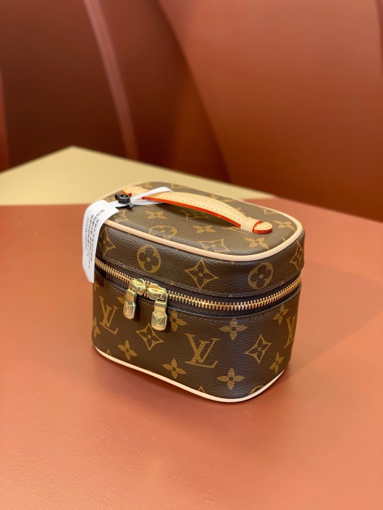 Vanity pm mini 14cm