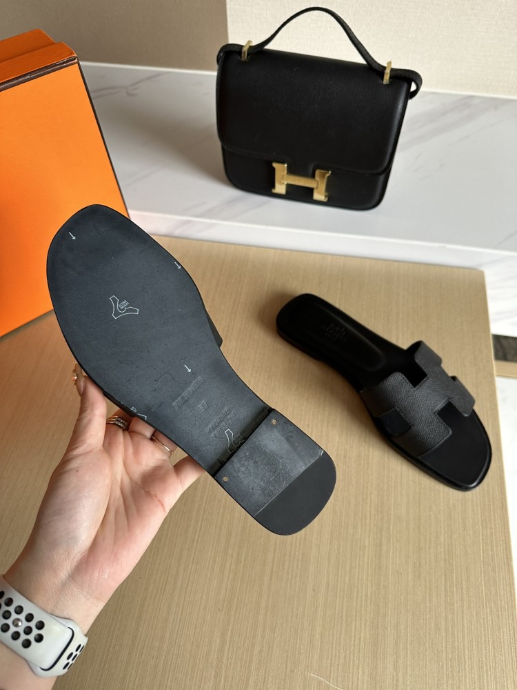 Hermes slippers