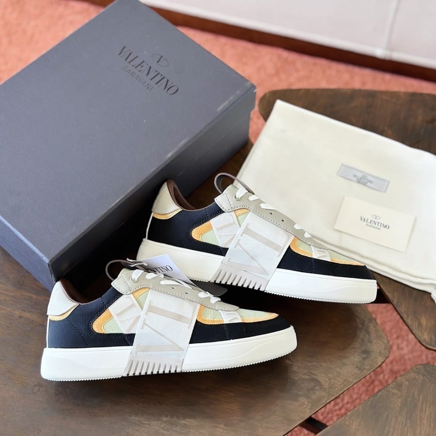 Valentino Sneakers