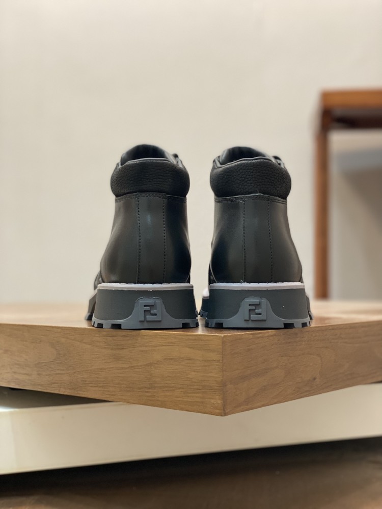 Fendi  boot