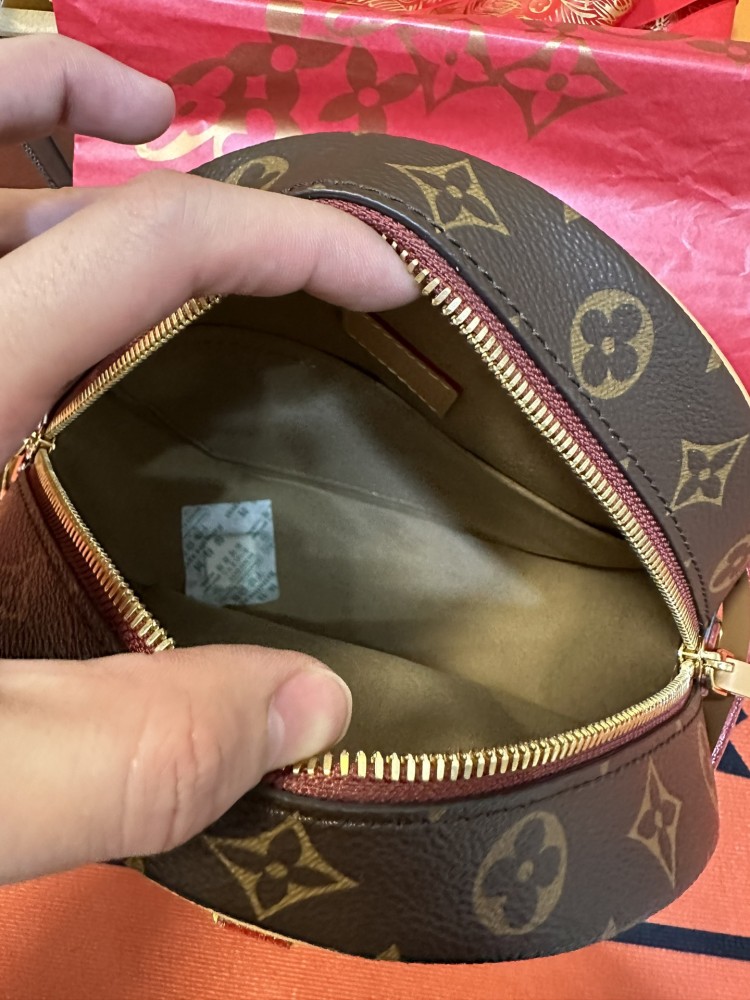 LV 22cm