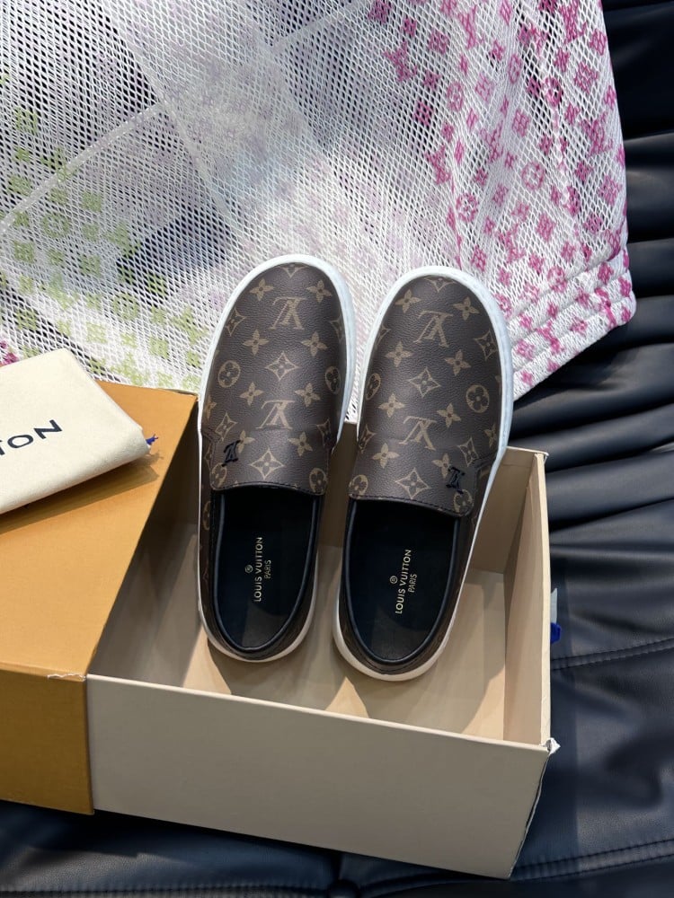 LV Slip on