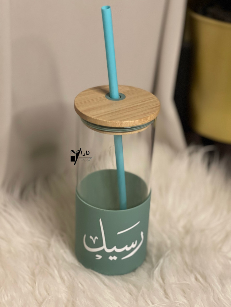 اكواب زجاج بالاسم